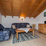 Konukevi Gaestehaus Kurparkfrieden 4*