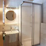 Konukevi Gaestehaus Kurparkfrieden
