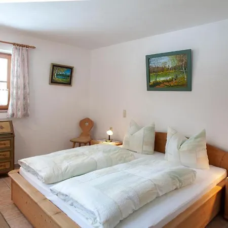 بيت ضيافة Gaestehaus Kurparkfrieden ميتنوالد