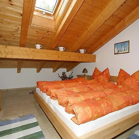Gaestehaus Kurparkfrieden بيت ضيافة ميتنوالد