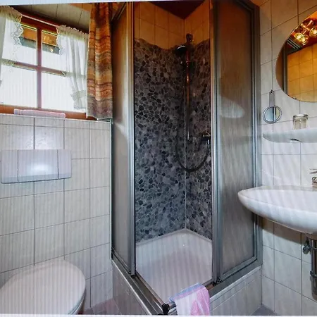 بيت ضيافة Gaestehaus Kurparkfrieden 4*