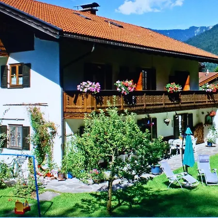 Gaestehaus Kurparkfrieden ميتنوالد